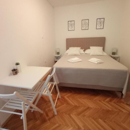 Dariana Apartment Макарска Екстериор снимка