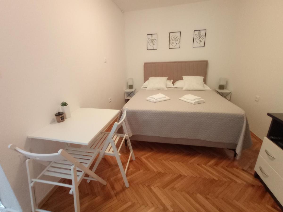 Dariana Apartment Макарска Екстериор снимка