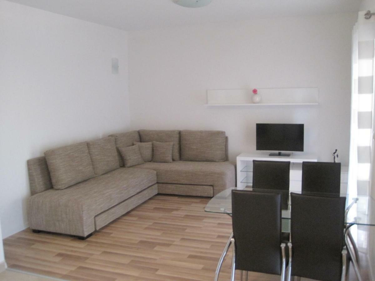 Dariana Apartment Макарска Екстериор снимка