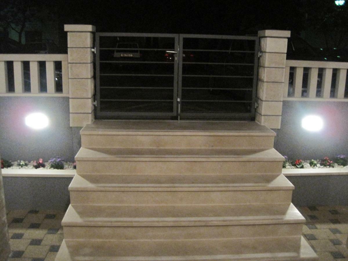 Dariana Apartment Макарска Екстериор снимка