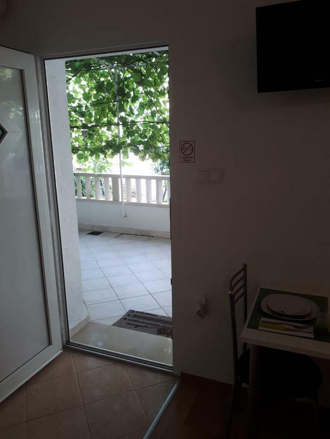 Dariana Apartment Макарска Екстериор снимка